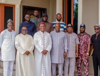 ACAOSA-President-Otunba-Sola-Adewunmi-visit-to-Bishop-Jude-A.-Arogunde-12