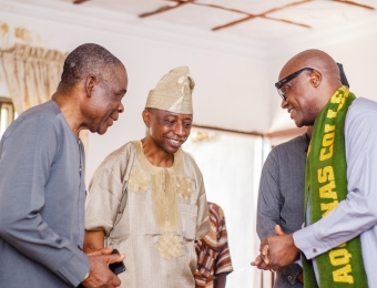 ACAOSA-President-Otunba-Sola-Adewunmi-visit-to-late-Ambassador-Rev.-Luyi-Rotimi-10