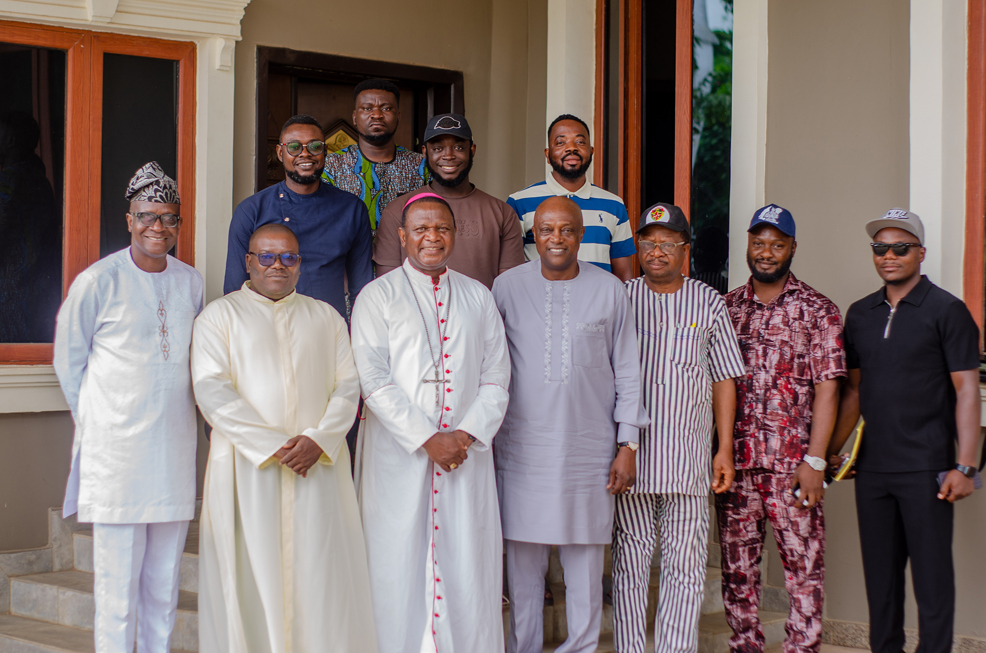 ACAOSA President, Otunba Sola Adewunmi visit to Bishop Jude A. Arogunde-12